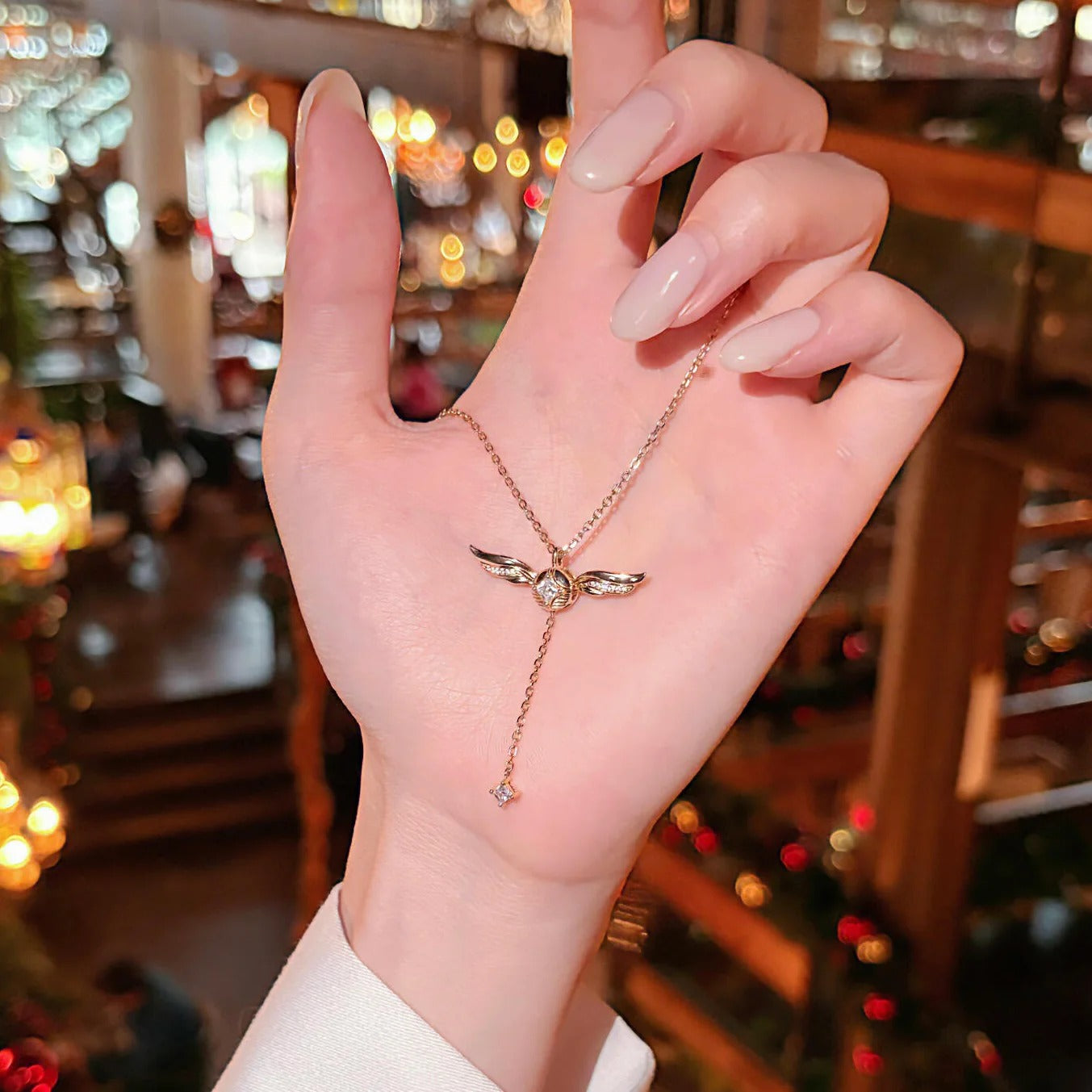 Naszyjnik Lariat ze Złotymi Skrzydłami